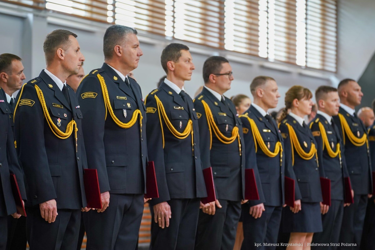 Podziękowano śląskim strażakom za zaangażowanie w akcji w Siemianowicach Śląskich