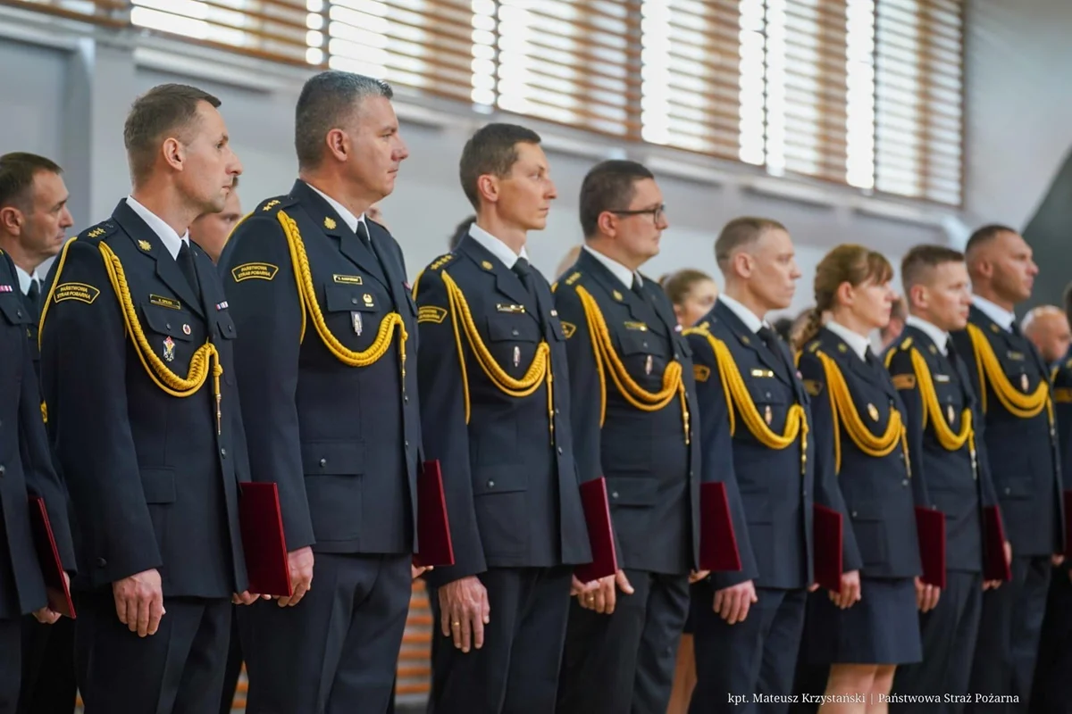Podziękowano śląskim strażakom za zaangażowanie w akcji w Siemianowicach Śląskich