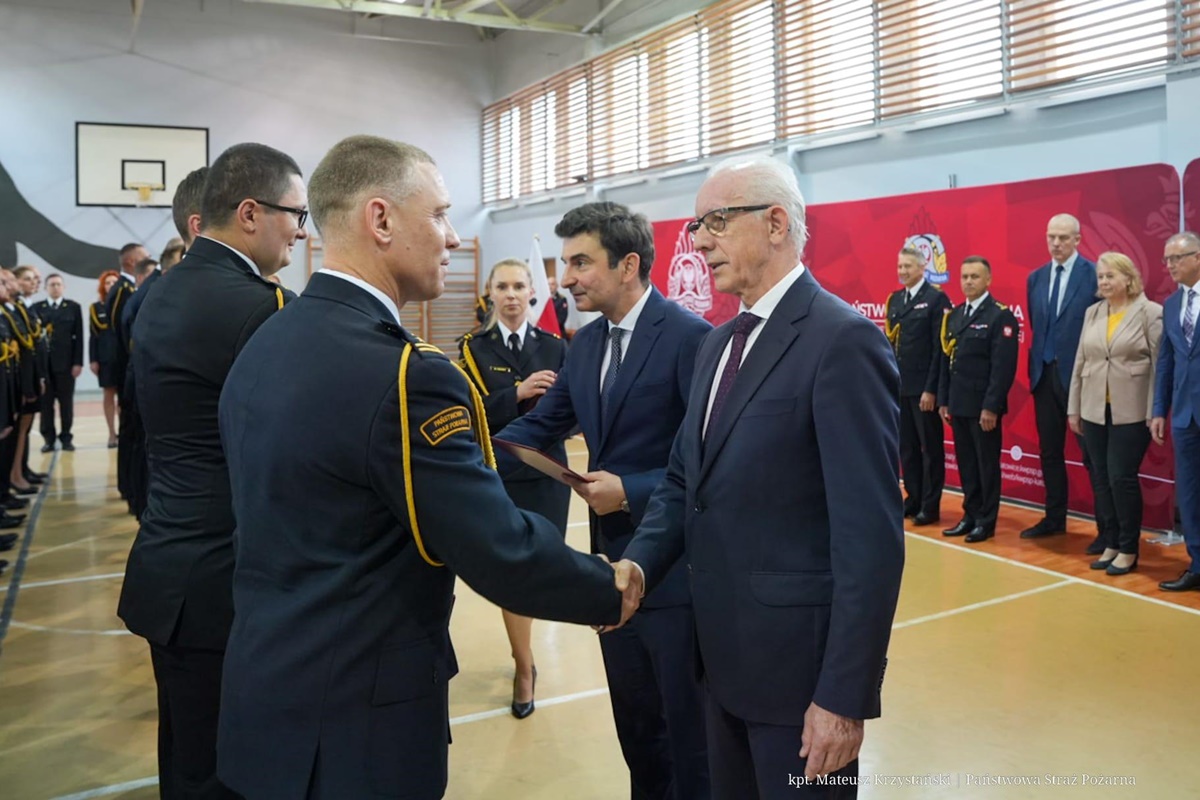 Podziękowano śląskim strażakom za zaangażowanie w akcji w Siemianowicach Śląskich