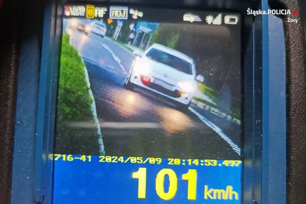 Żory: Ponad 100 km/h w terenie zabudowanym! 33-latek stracił prawo jazdy