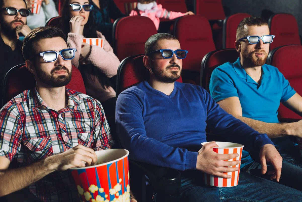 Majowy repertuar kin Helios