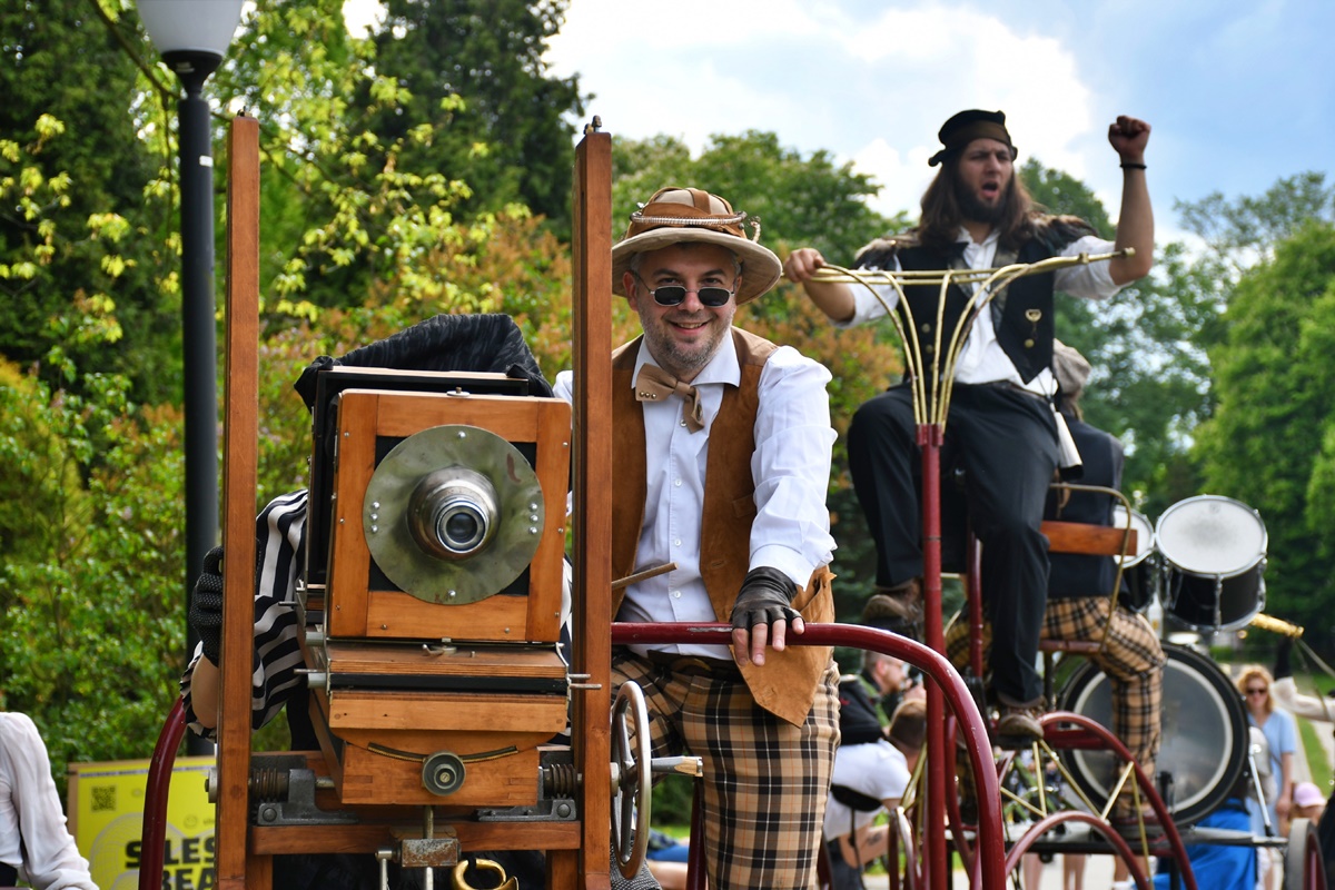 Majówka za nami! Wczoraj parkowymi alejkami przeszła fantastyczna parada steampunkowa