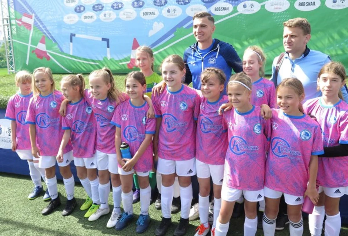 Dzieci uczestniczyły w Akademii Klasy Ekstra z Ruchem Chorzów