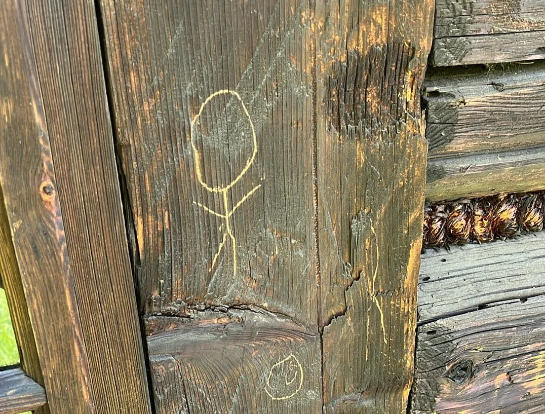 Odwiedzający zniszczyli ekspozycję w chorzowskim Skansenie. Zobaczcie zdjęcia!