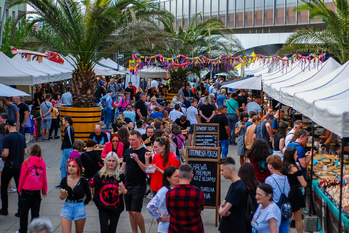 Na rynku trwa Festiwal Kuchni Świata [FOTORELACJA]
