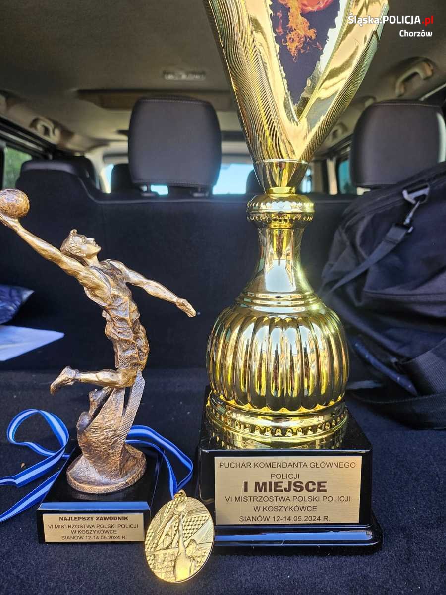 Chorzowski policjant w zwycięskiej drużynie Mistrzostw Polski Policji w Koszykówce!