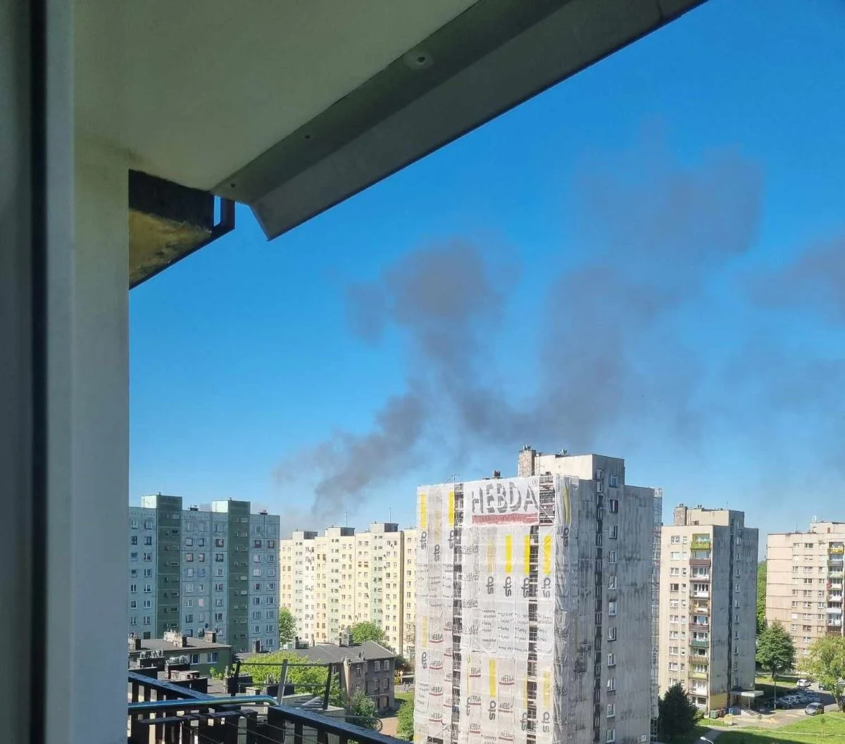 Doszło do pożaru dzikiego wysypiska śmieci przy ulicy Metalowców! [AKTUALIZACJA]