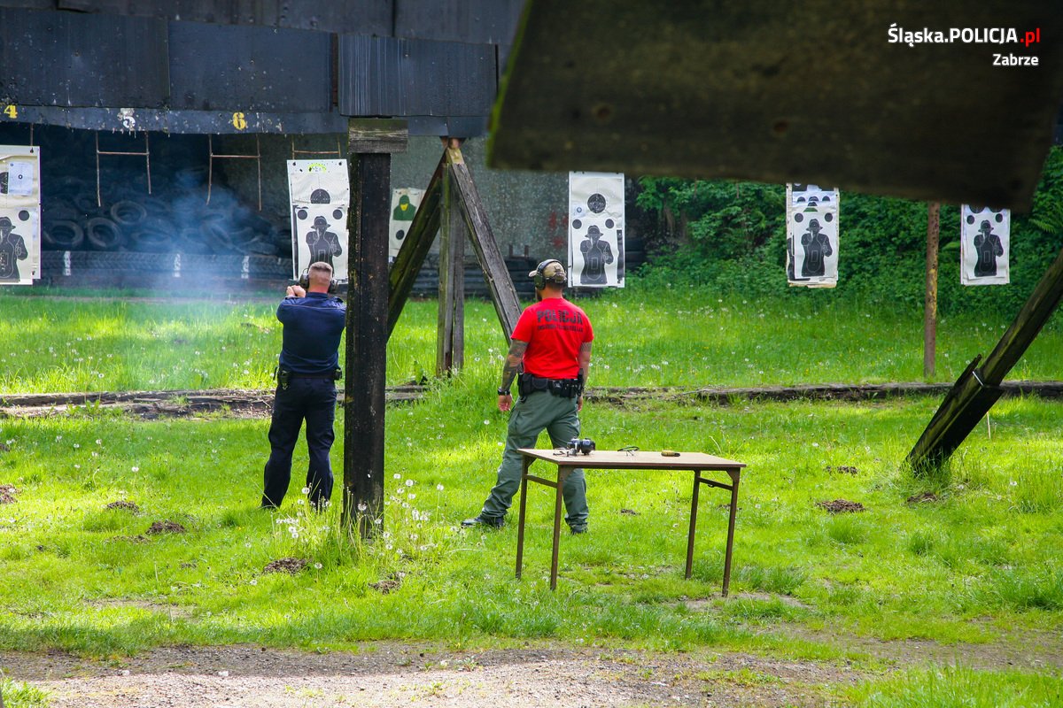 Zabrzańscy policjanci doskonalili swoje umiejętności na strzelnicy