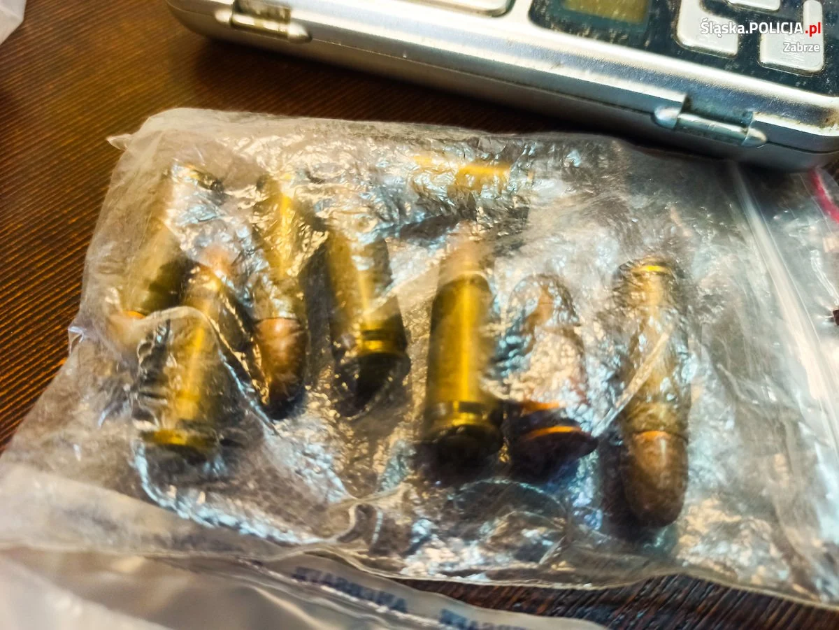 Amfetamina, marihuana i amunicja do broni palnej w mieszkaniu 40-latka z Zabrza!