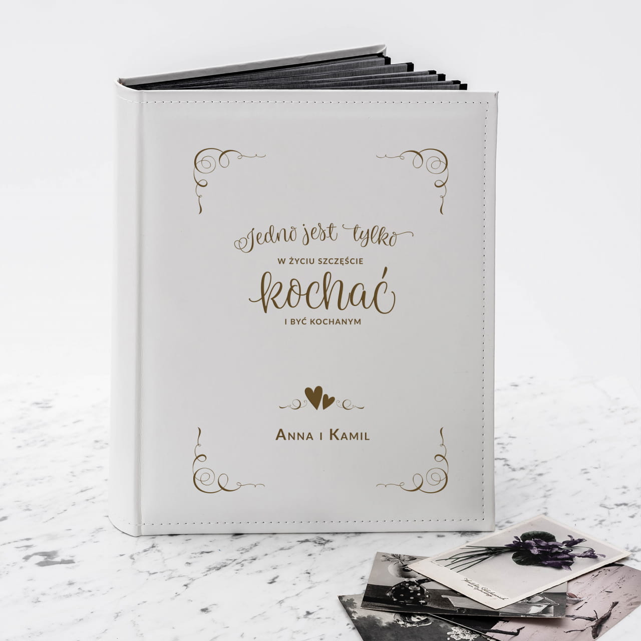 Zapamiętajcie wspólne chwile! Odkryj wyjątkowy prezent na rocznicę ślubu