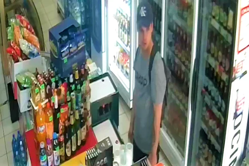 Przywłaszczył kartę płatniczą. Rozpoznajesz podejrzanego?