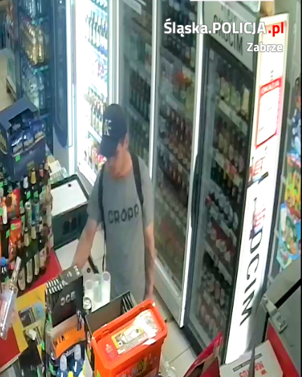 Przywłaszczył kartę płatniczą. Rozpoznajesz podejrzanego?