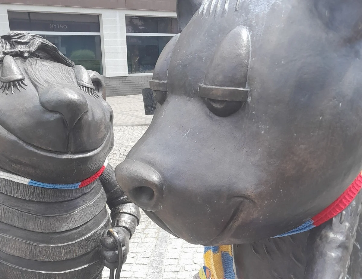 Miś i Tygrysek kibicują Górnikowi Zabrze