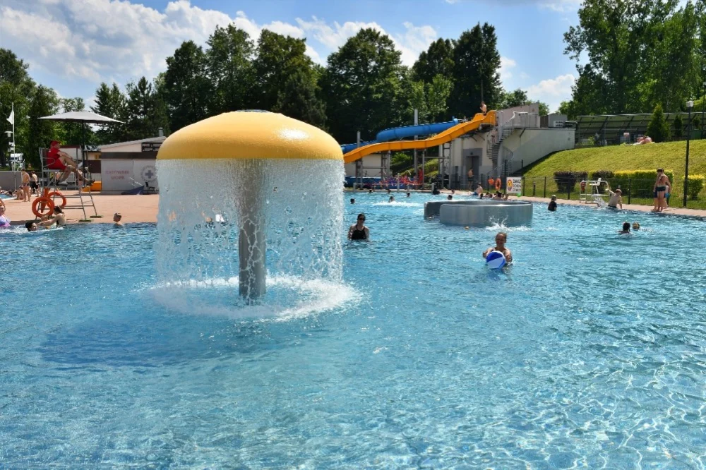 Basen letni w Rudzie Śląskiej oficjalnie otwarty!