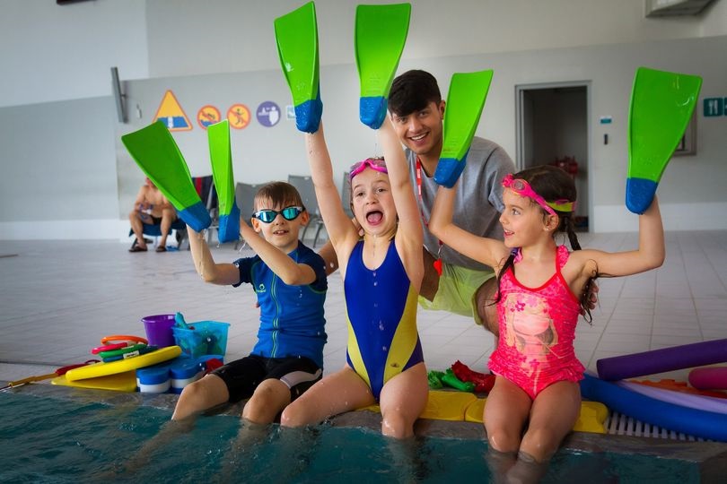 Wakacyjny kurs pływania dla dzieci. Dołącz do Aquadromowej szkoły pływania!