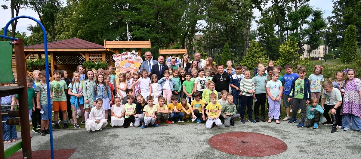 Zespół Szkolno-Przedszkolny nr 3 ma swój zielony zakątek [FOTO]