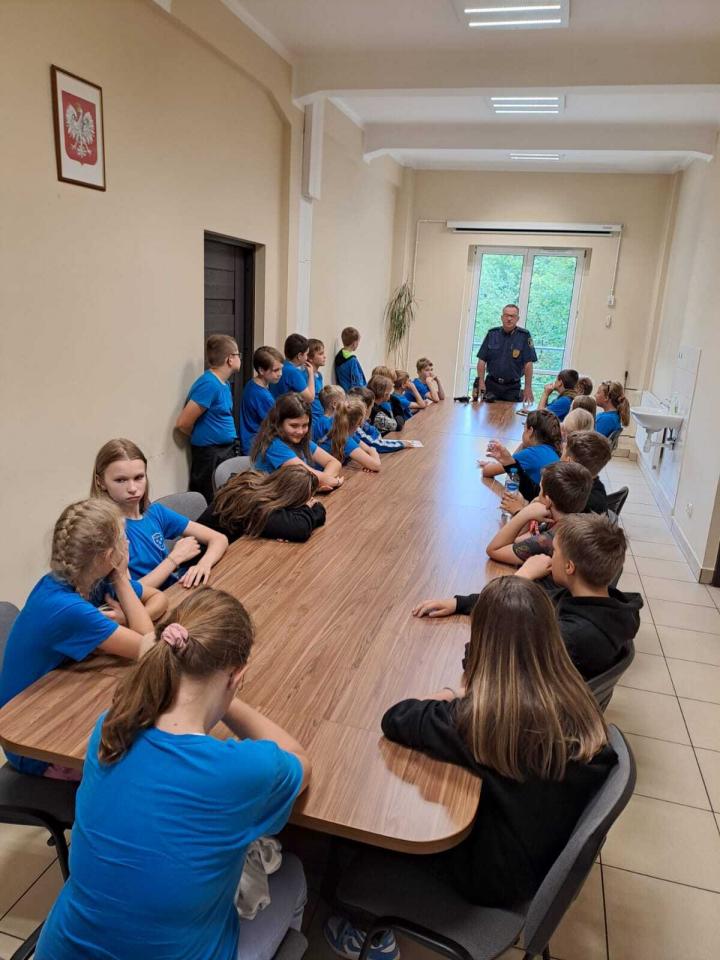 Uczniowie SP4 z wizytą u SM 2