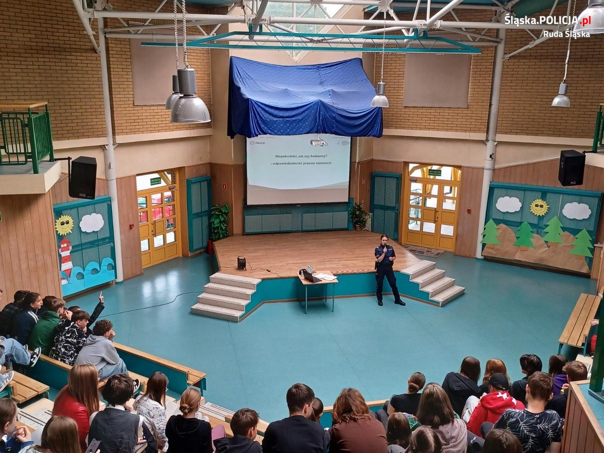Spotkanie policjantów z dziećmi 9