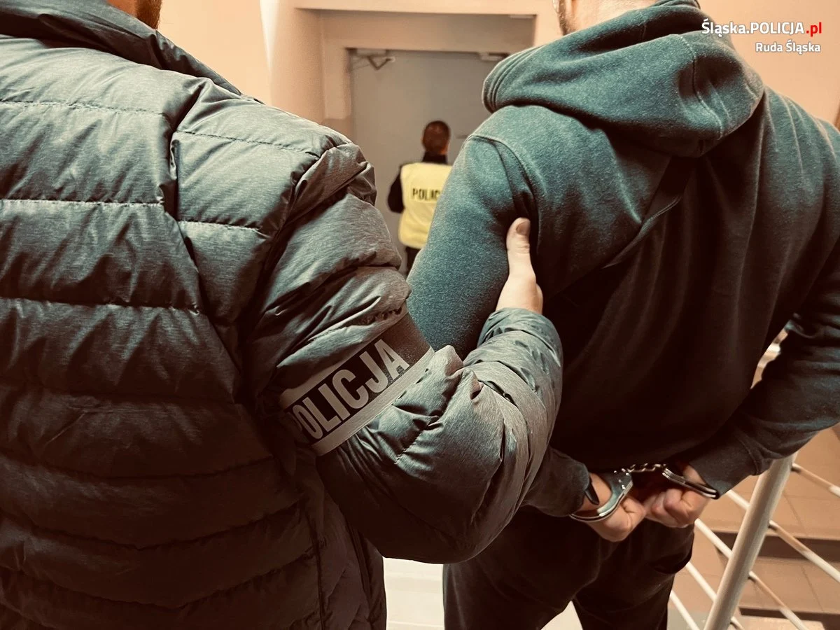 Kolejny diler w rękach policjantów z Wirku! W mieszkaniu trzymał amfetaminę i marihuanę