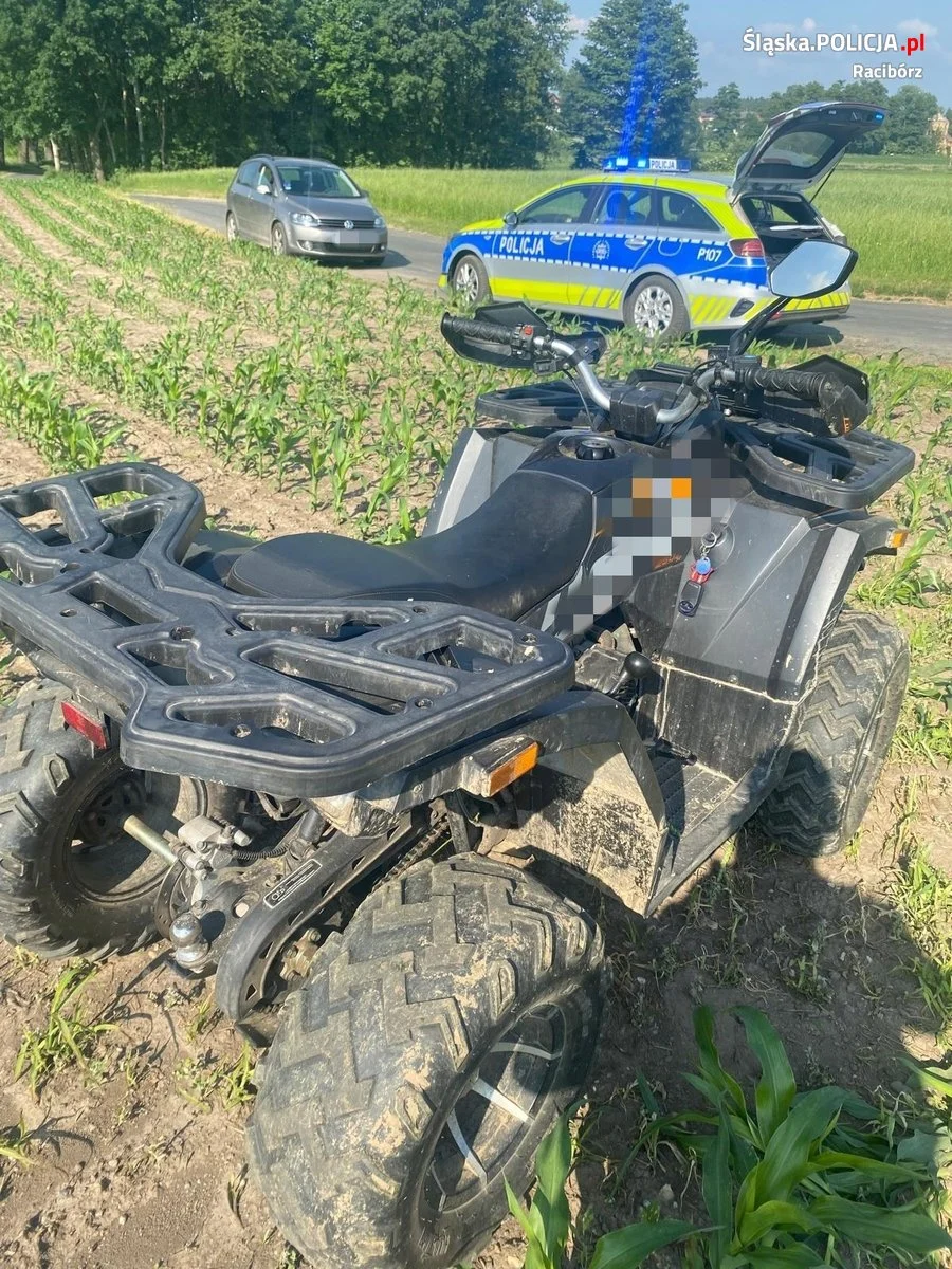 15-latek uciekał na quadzie przed policjantami!