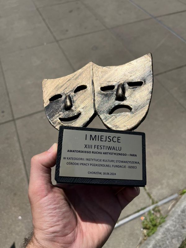 GRAND PRIX dla Teatru Szydełko! Wodzisławianie triumfują na FARA Festiwalu