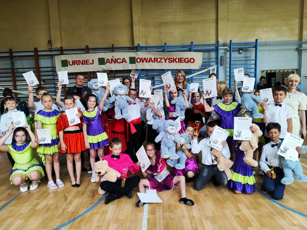 Siemianowice: Młodzi tancerze zachwycili publiczność na XXII Turnieju Tańca Towarzyskiego!