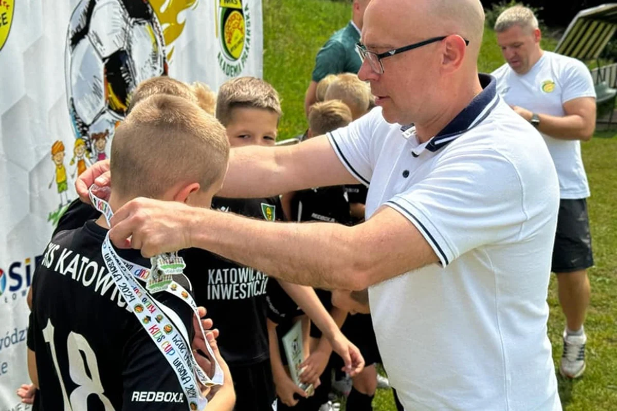 Piłka nożna, zabawa i przyjaźń - Kids Cup Wesoła 2024 już za nami! [GALERIA ZDJĘĆ]