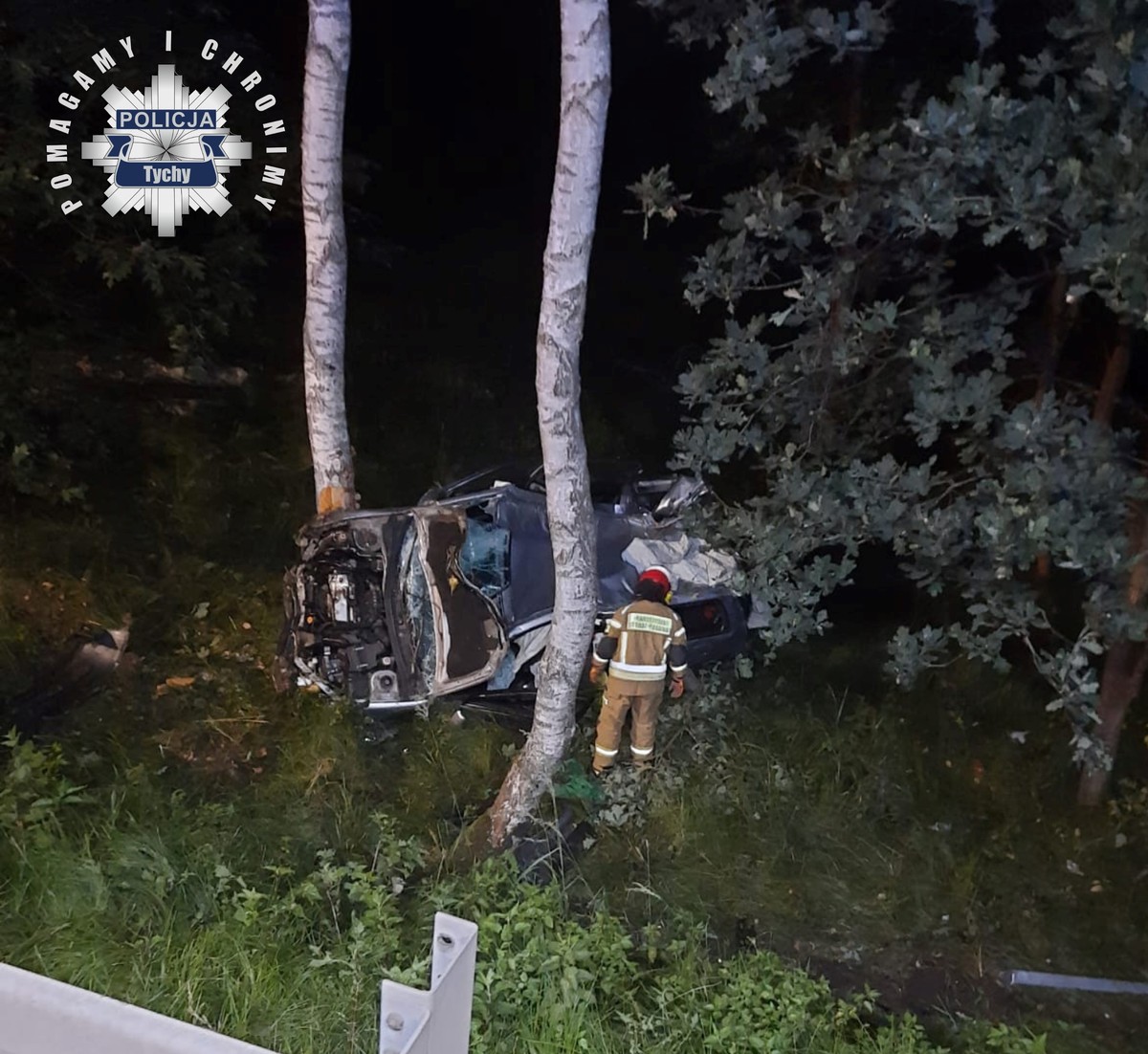 Mając ponad 2 promile wjechała do przydrożnego lasu! 25-latce grozi odsiadka