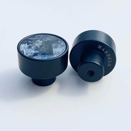 Czarne Uchwyty Meblowe: Nowoczesność i elegancja w Twoim wnętrzu