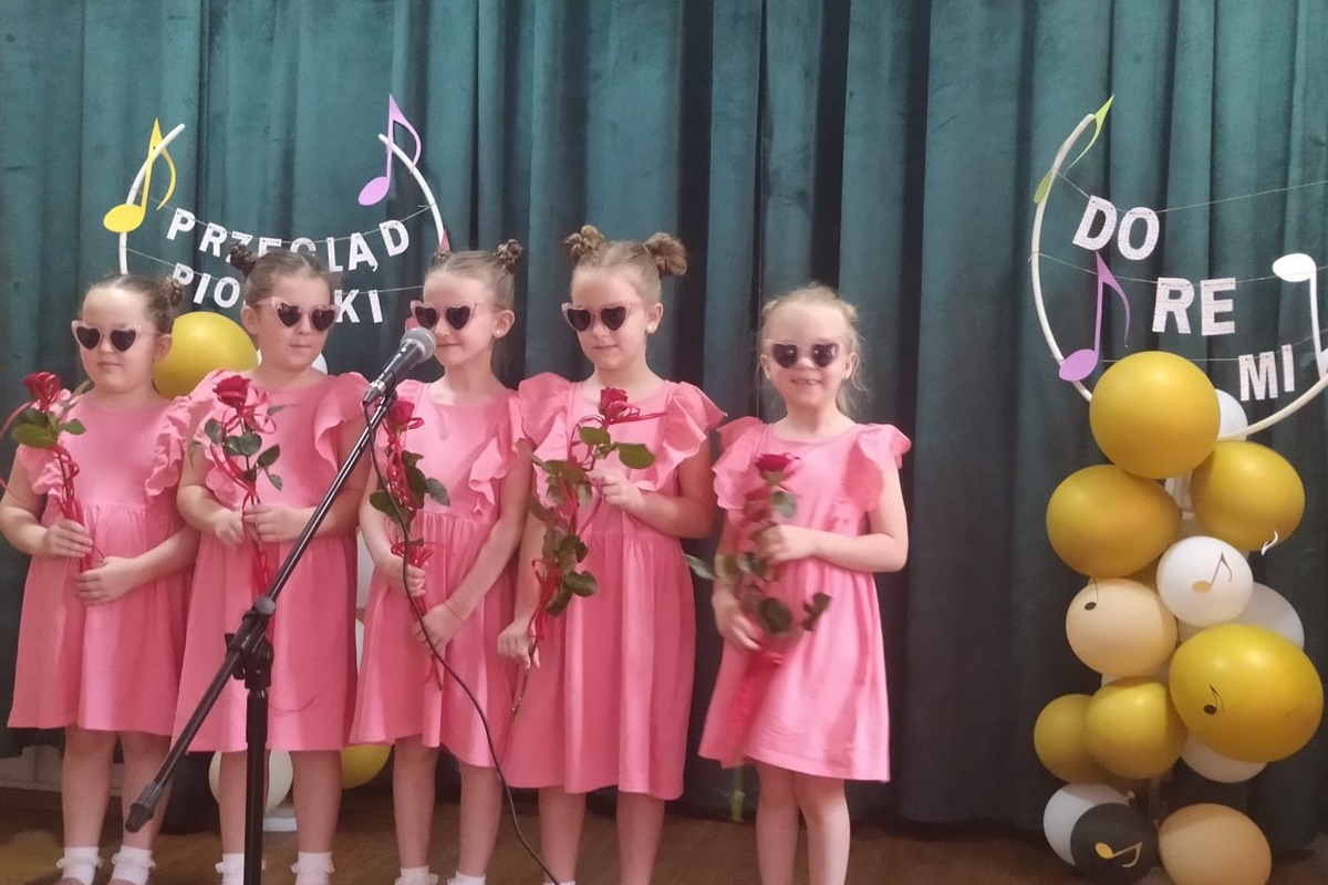 Przedszkolaki zaprezentowały się na konkursie piosenki przedszkolnej!
