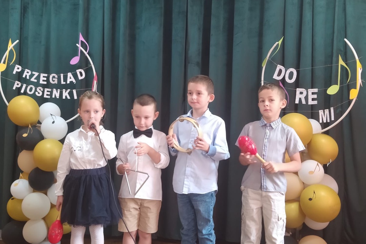 Przedszkolaki zaprezentowały się na konkursie piosenki przedszkolnej!