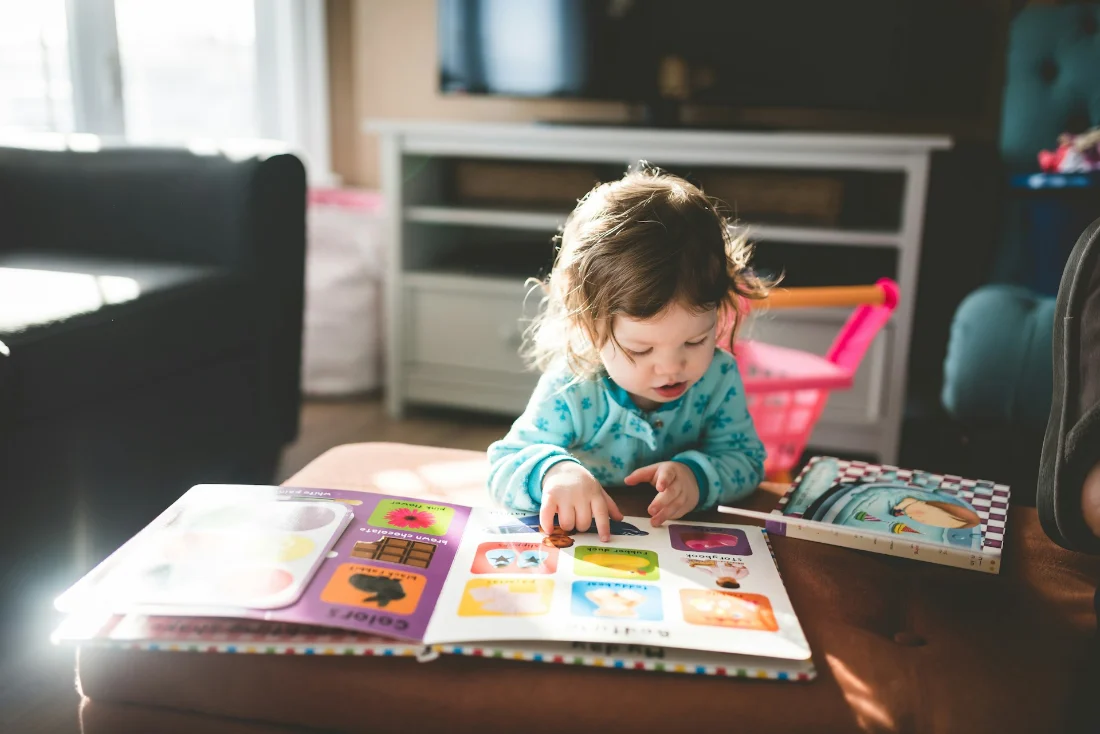 Uczenie dziecka prawidłowej wymowy wspierane przez zabawki edukacyjne