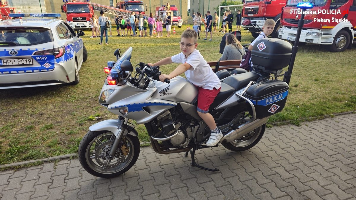 Policjanci opowiadali o bezpieczeństwie na festynach