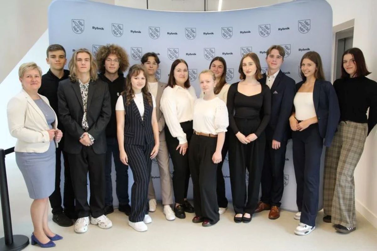 Kongres Samorządów Uczniowskich : młodzież inspiruje i zmienia rybnickie szkoły