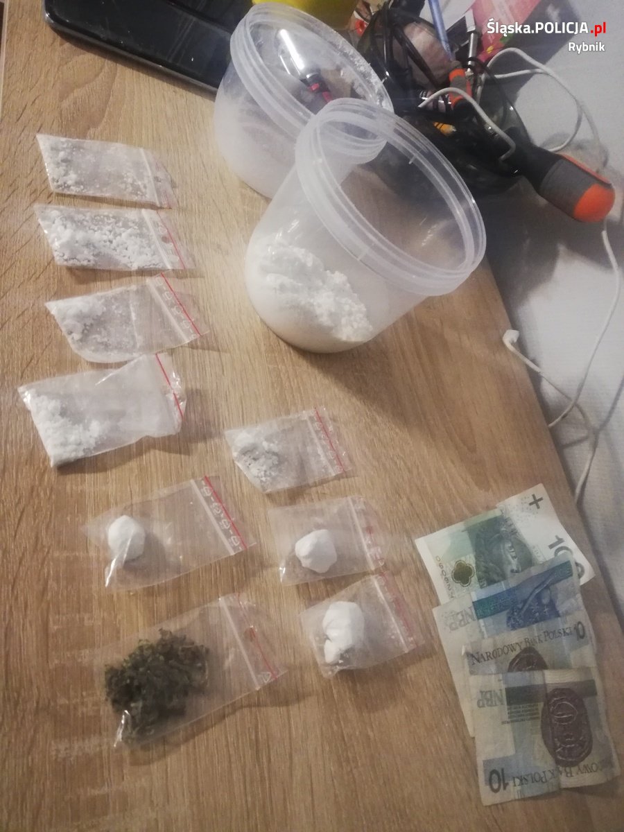 Rybniccy kryminalni rozbili grupę narkotykową. Zabezpieczono towar na kwotę 1,3 mln zł