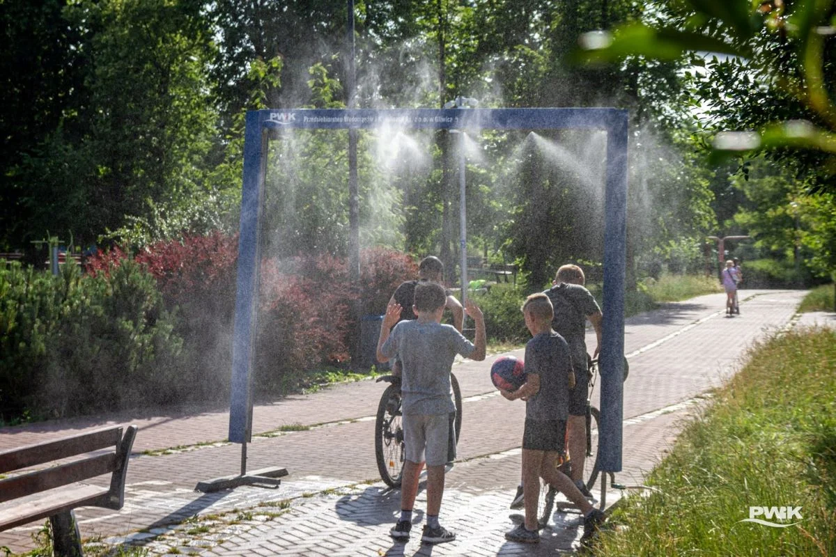 W Gliwicach uruchamiane są zraszacze oraz kurtyny wodne!