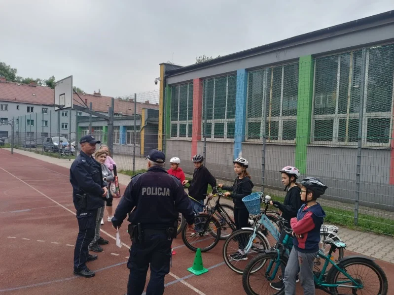 Pierwsze uprawnienia zdobyte! Egzamin na kartę rowerową w SP nr 46