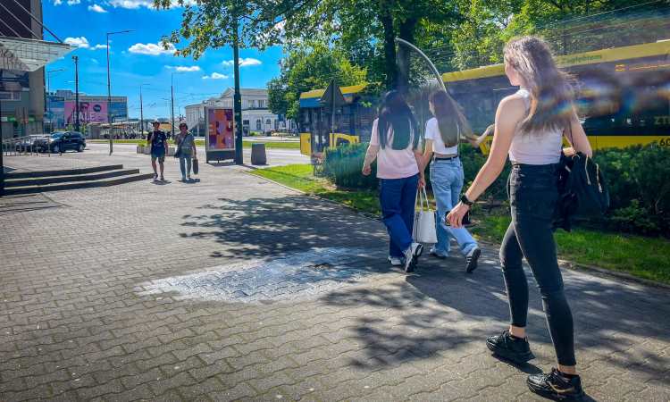 Upały dają się we znaki! Łuki zamgławiające pomogą się ochłodzić sosnowiczanom