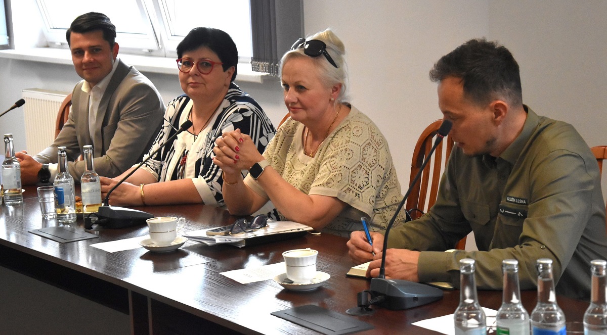 Komisja Bezpieczeństwa w Powiecie Mikołowskim: Wzrost interwencji i sytuacja sanitarna