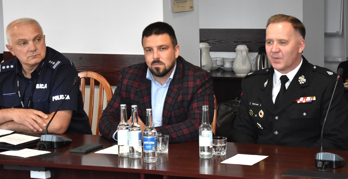 Komisja Bezpieczeństwa w Powiecie Mikołowskim: Wzrost interwencji i sytuacja sanitarna