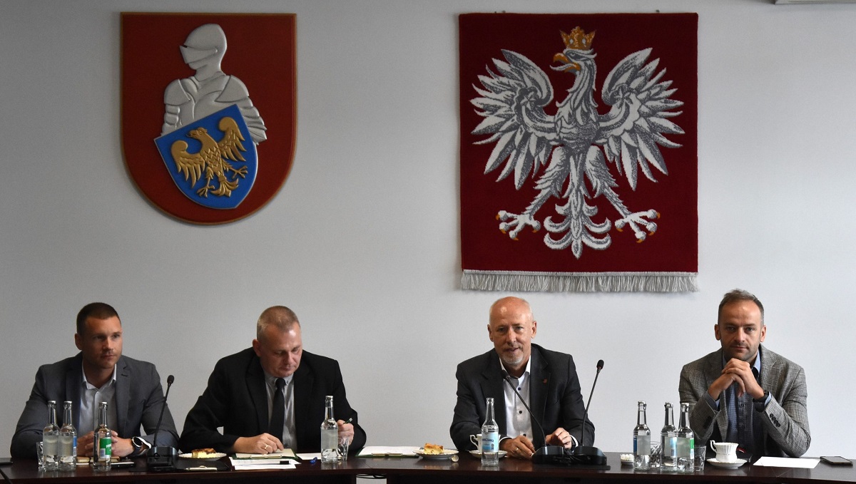 Komisja Bezpieczeństwa w Powiecie Mikołowskim: Wzrost interwencji i sytuacja sanitarna