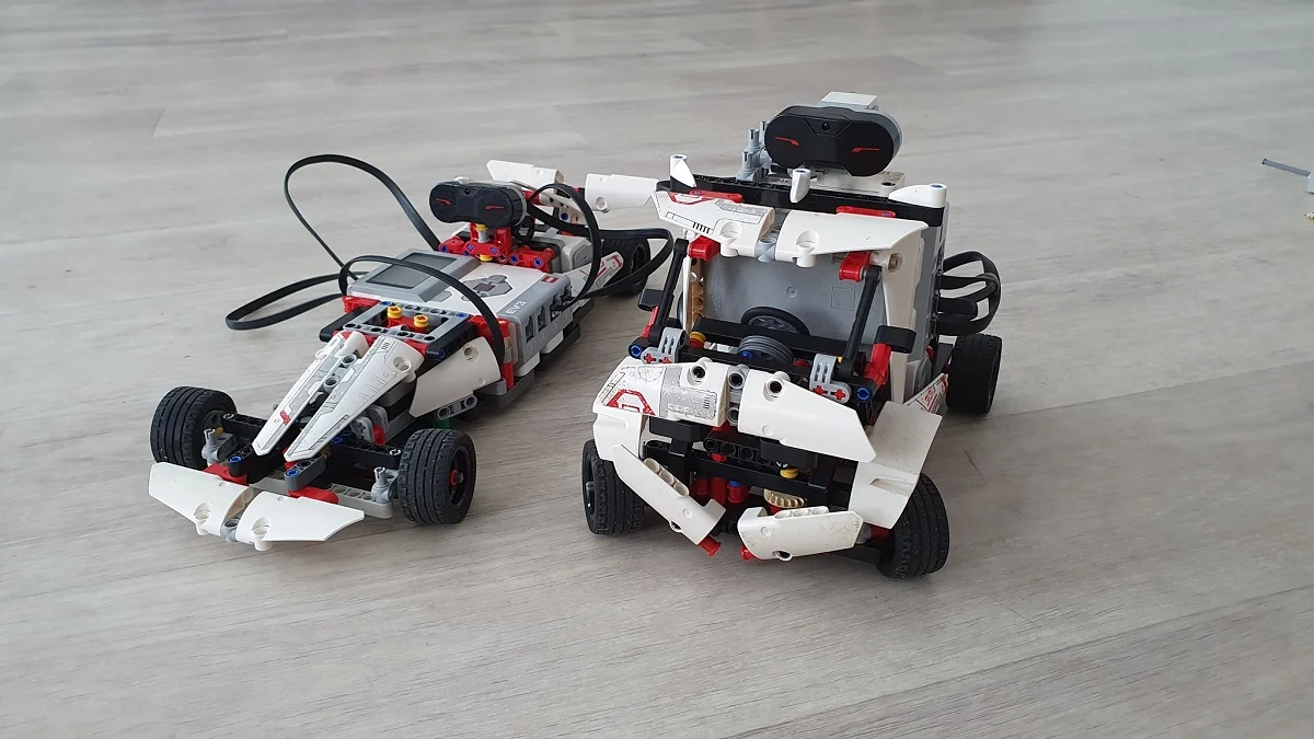 Wakacje z robotyką - letnie warsztaty w MDK Mikołów