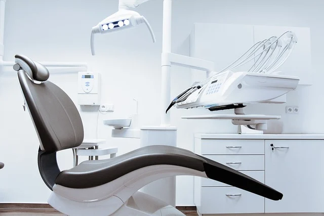 Implanty stomatologiczne - co warto wiedzieć o zabiegu implantacji?
