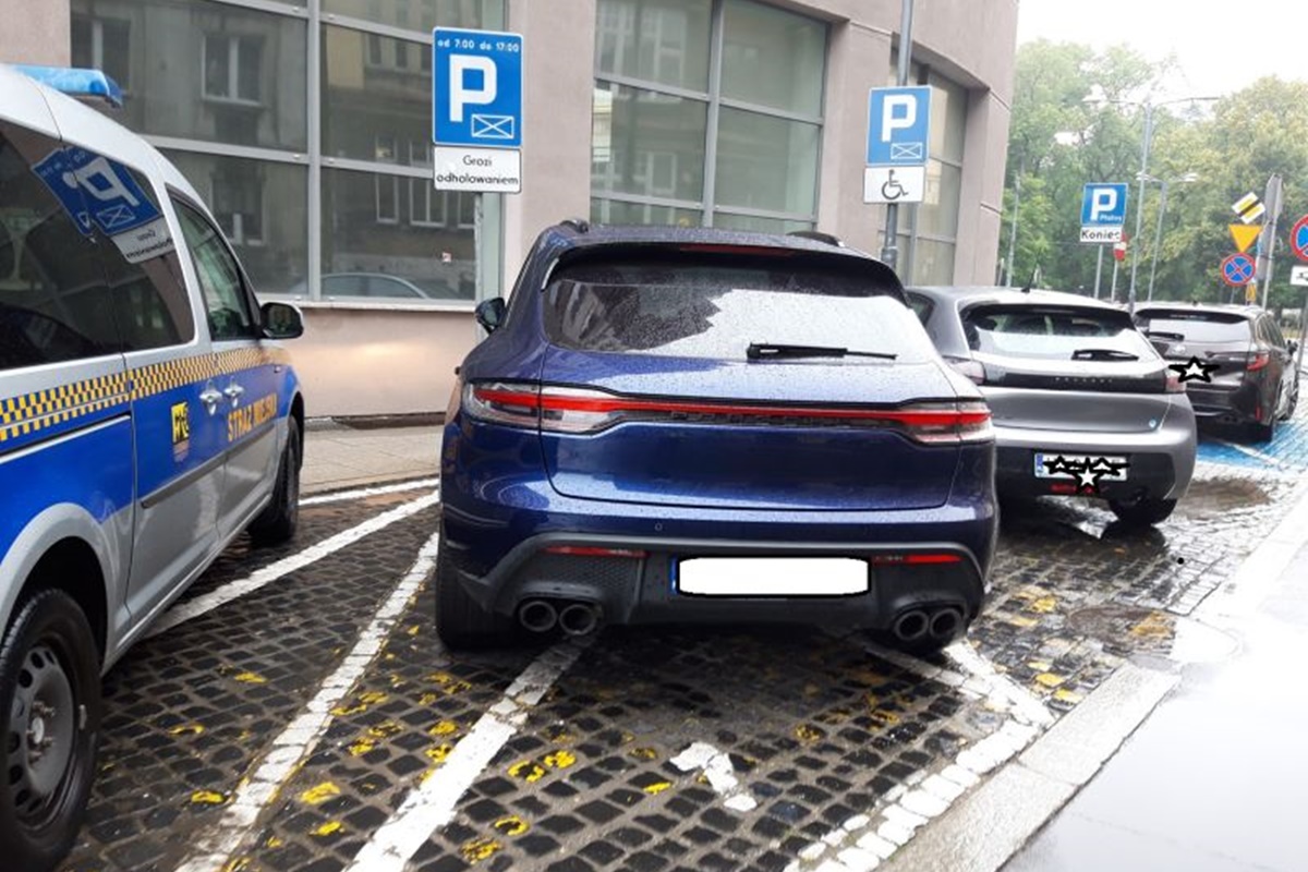 Codzienne Problemy na Katowickich Ulicach: Zwalczanie Niekulturalnego Parkowania