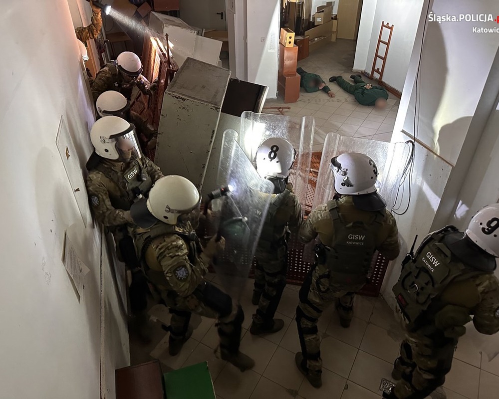 Ćwiczenia służb mundurowych w Areszcie Śledczym w Katowicach 68