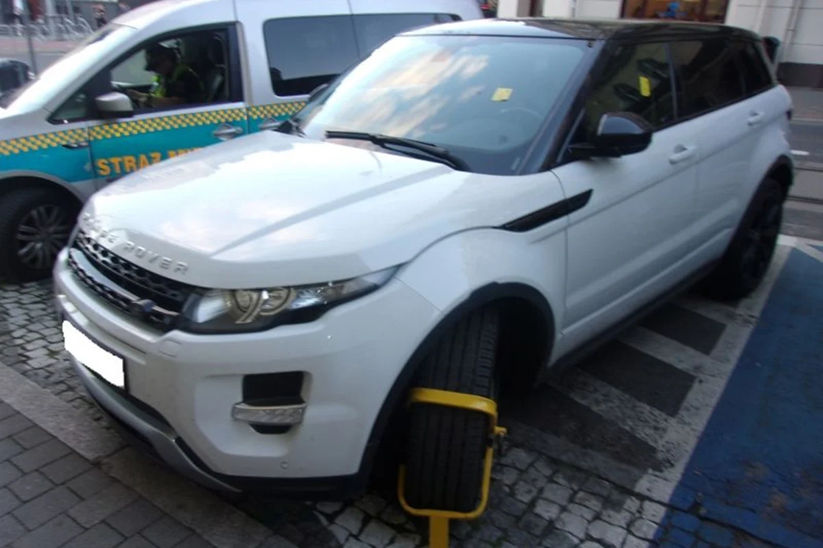 Czerwcowi mistrzowie parkowania!