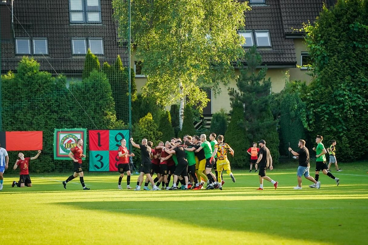 Podlesianka Katowice awansuje do III Ligi!