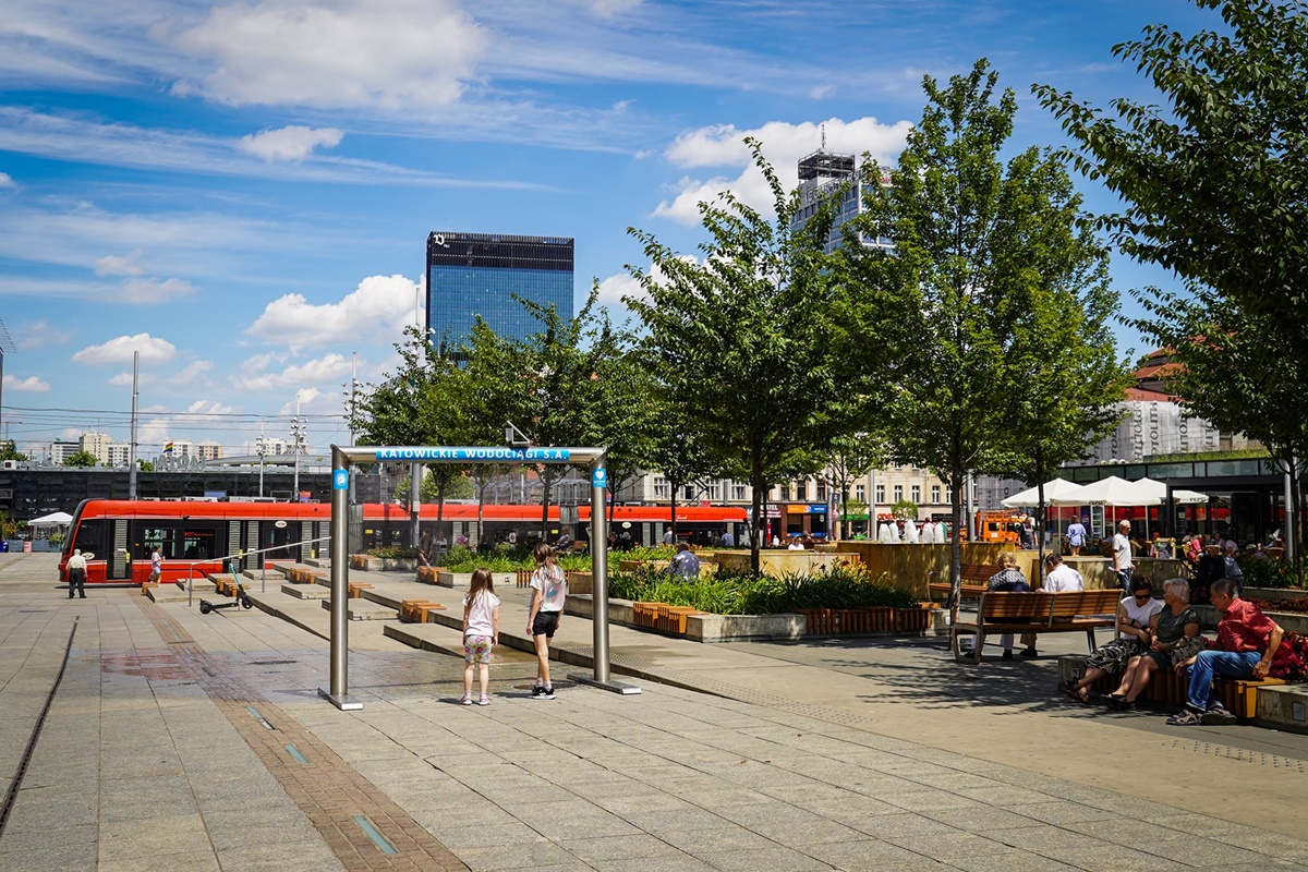 Upały nadchodzą! Jak dbać o siebie i swoje nawodnienie?