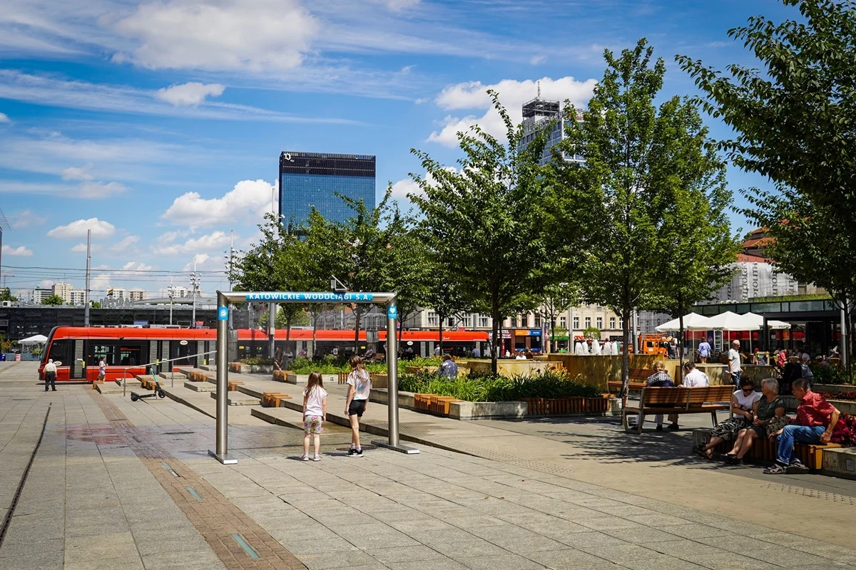 Upały nadchodzą! Jak dbać o siebie i swoje nawodnienie?