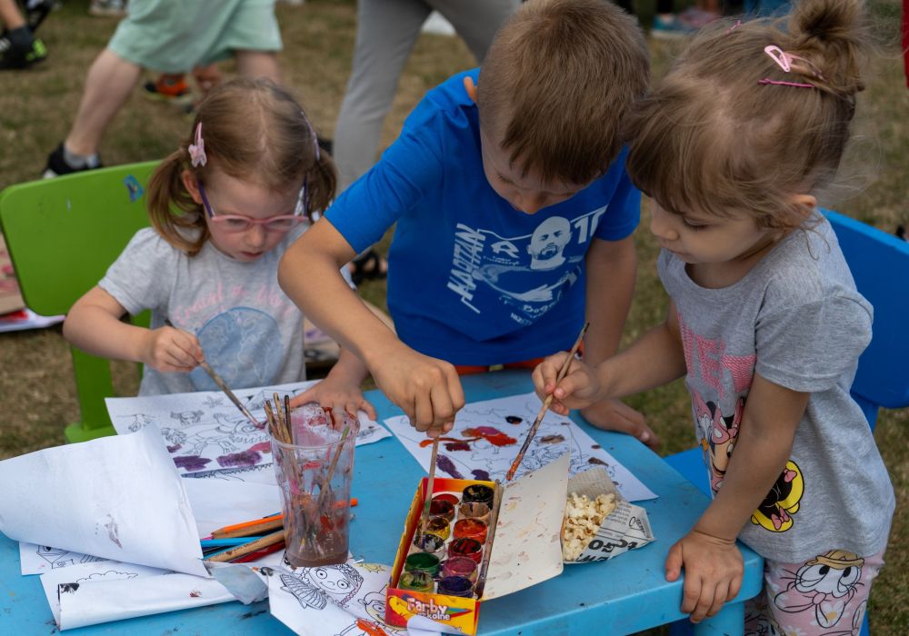Niebieski Dzień Dziecka przy Cichej 6 przyciągnął tłumy! [ZDJĘCIA]